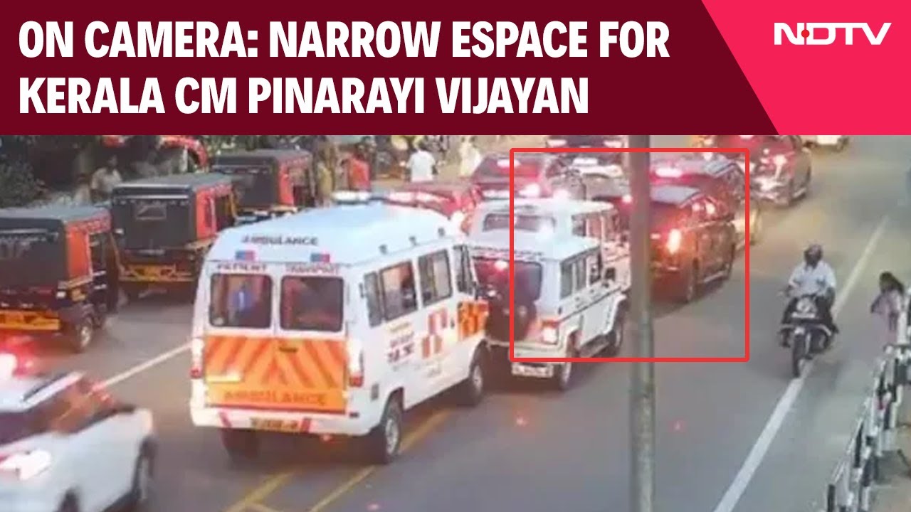 Kerala News | Kerala Chief Minister Pinarayi Vijayan's Convoy In Multi-Car Collision