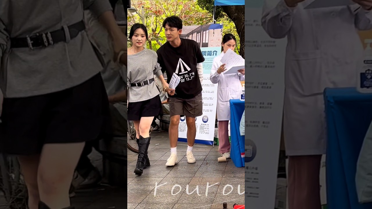 Shen Yue caught the stubborn Zhang Wanyi and threw him out. haha #shenyue #shortsfeed #zhangwanyi