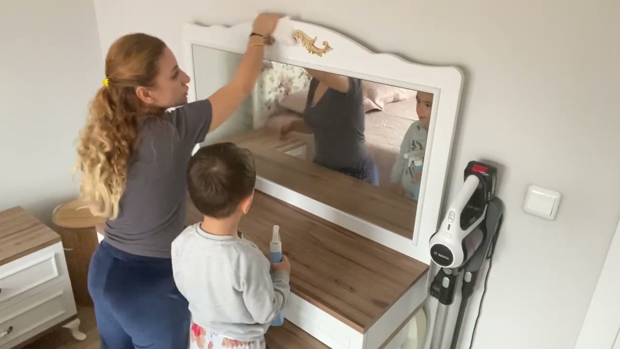 Baza altı düzeni 🧤 minik yardımcımla temizlik 🪣🧽
