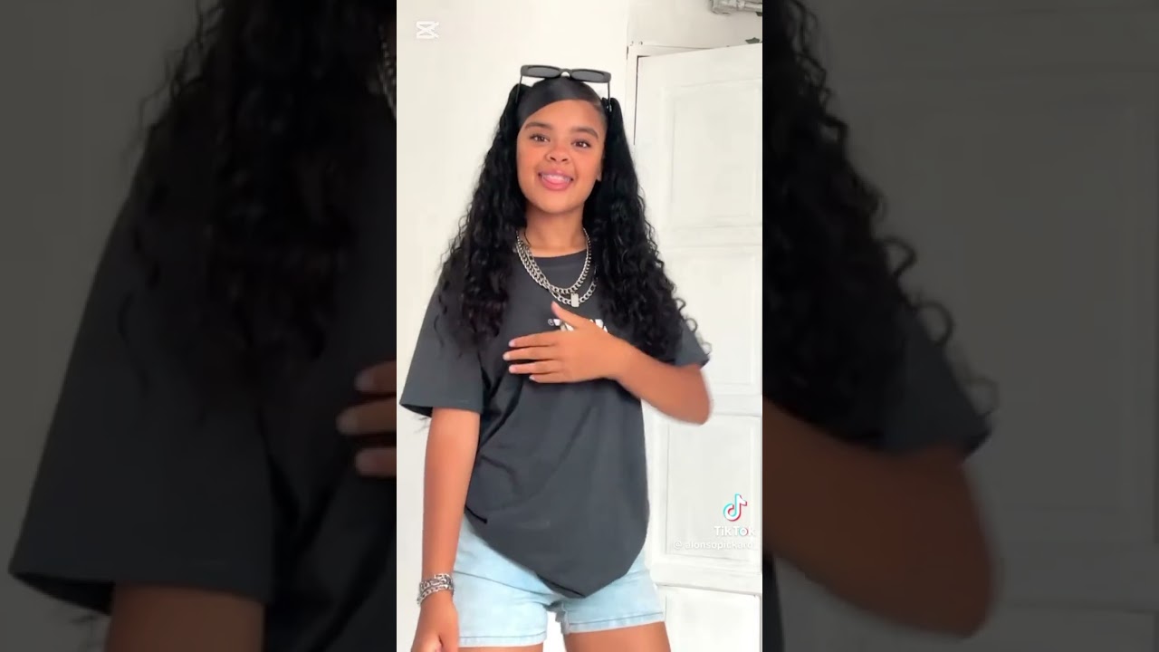 COLOURED TIKTOK