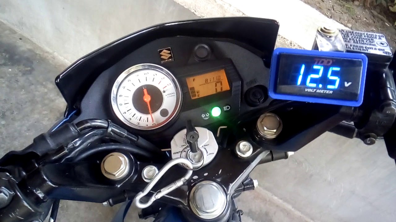 Raider R150 digital voltmeter