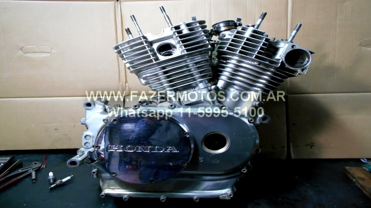 Honda Shadow 800 con muchos problemas de junta de tapa y carburación