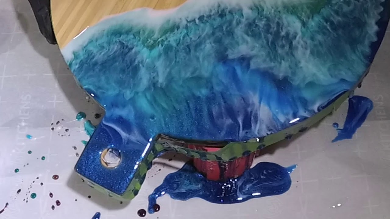 Cleaning up the edges on your Resin Art pieces