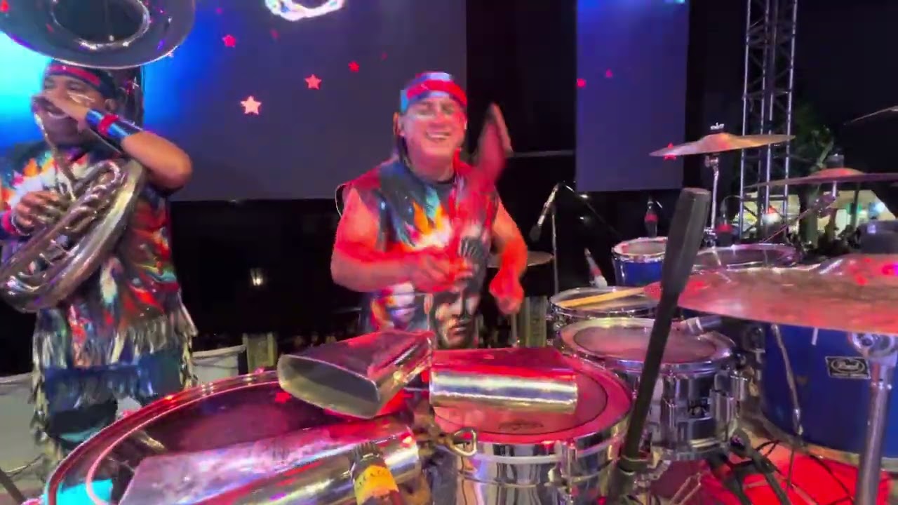 Muñequita-Carola-Y yo la amo-La nena @CuisillosOficial @jrtorrescuisillos #trending #music #fyp