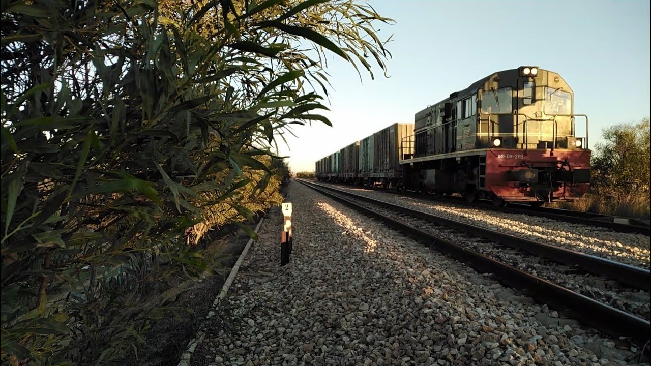 GE U10B (040-DM) Leading Freight Train From Enfidha To Sousse Freight Station In The Early Morning