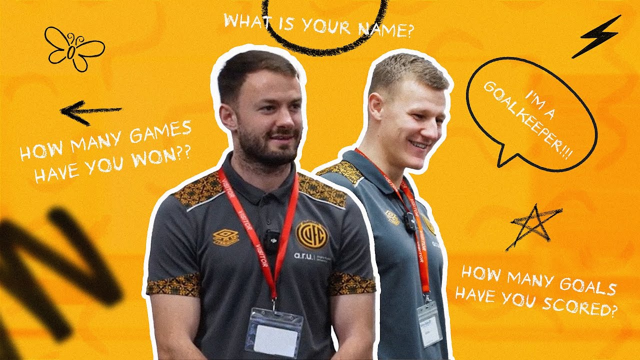 Eastwood & Gibbons face their TOUGHEST interview yet! 🎤🤣