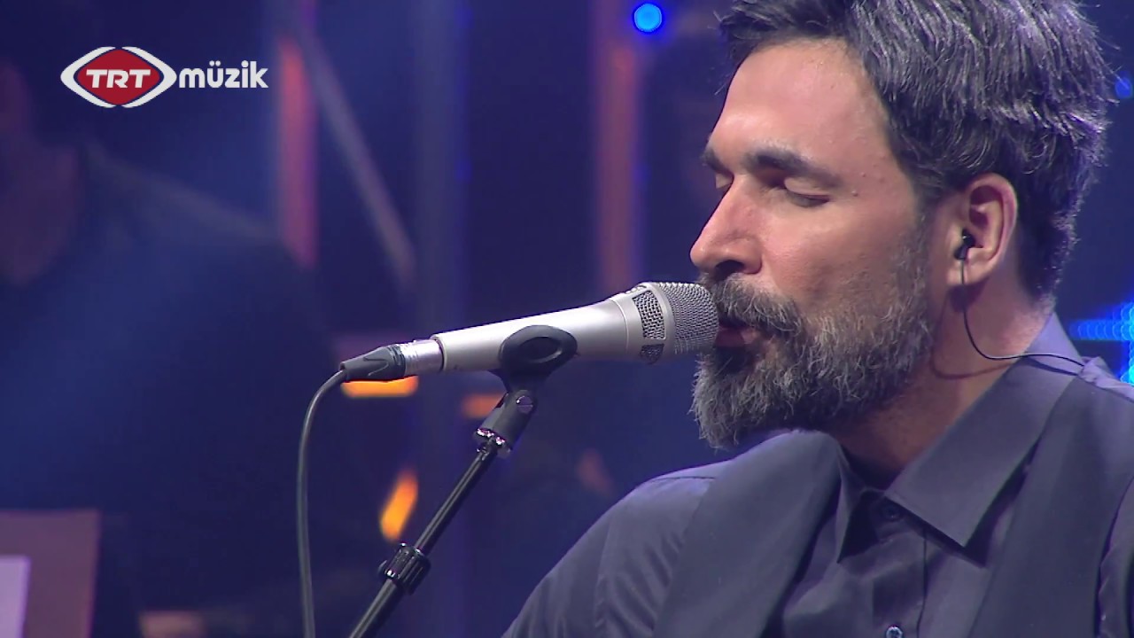 Uğur Işılak - Gelsen de Bir Gelmesen de