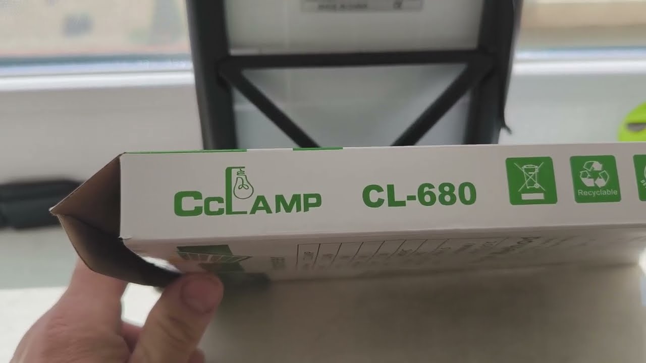 Тест портативної сонячної панелі CCLamp CL-680 8W