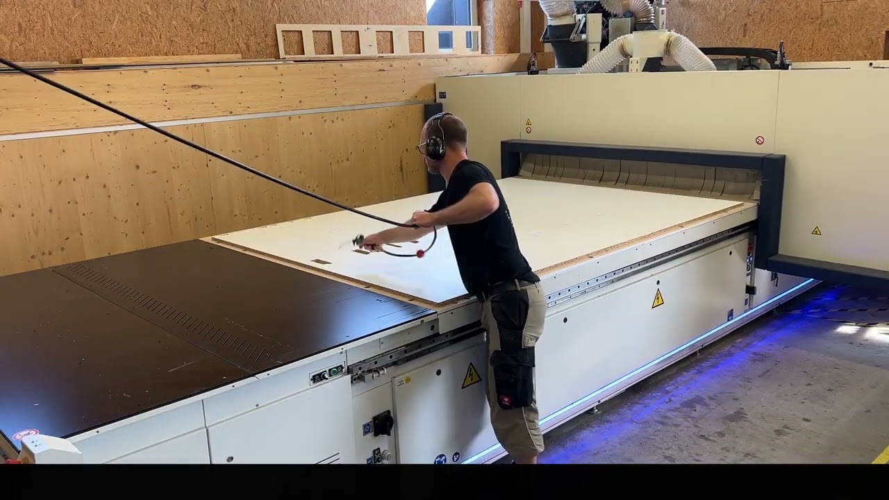 Maschinenvorstellung - SCM CNC