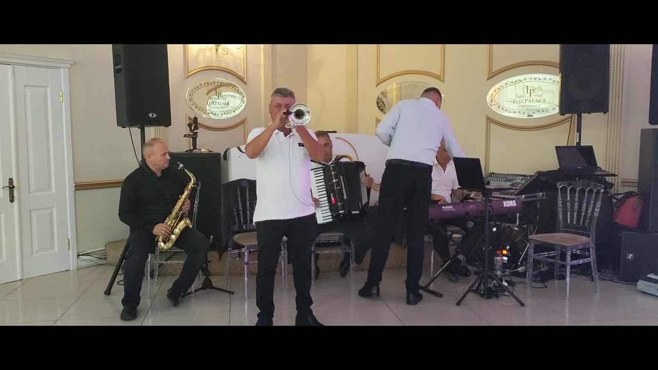 Colaj de melodii cu Alexei Ababei.
