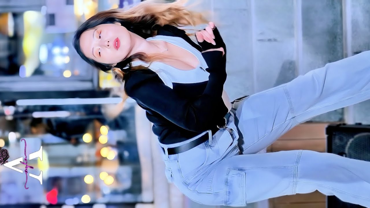 Sticky KISS OF LIFE (키스오브라이프) 사회인 댄스팀 OnUs 온어스 키에라 Kiera 직캠 cover 홍대 Busking 24.12.08 【a.c.e.lee 】