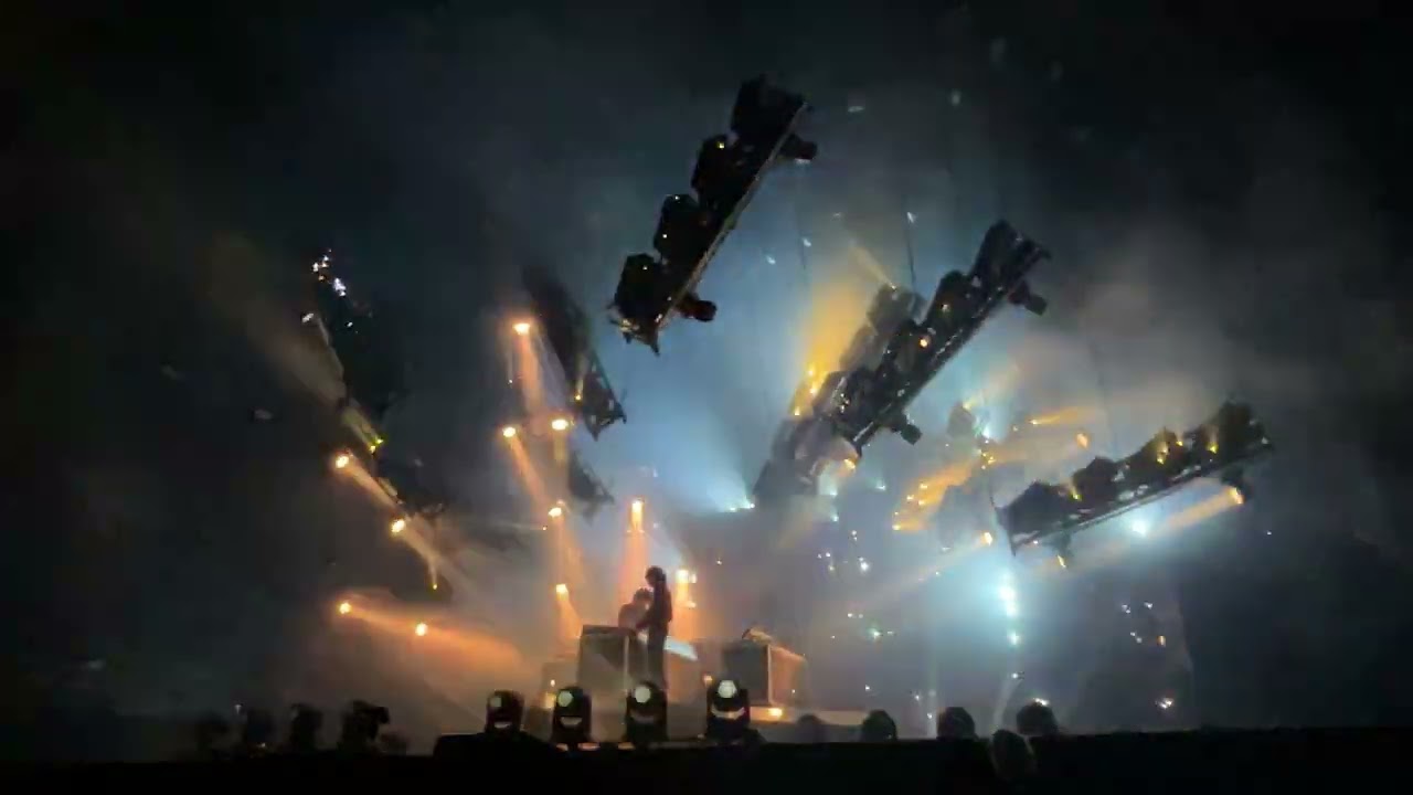 Justice - Neverender (live @WeLoveGreen, Paris)