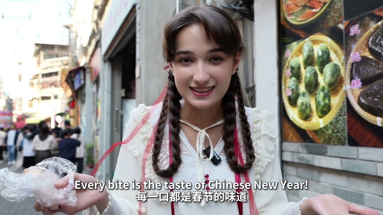 Lisa's first CNY in Chaoshan: red lanterns, sweet kueh. True essence? Warm bonds between people.