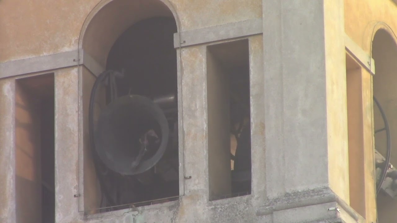 Le campane di Casalmorano (CR) - Chiesa Parrocchiale di S. Ambrogio (1). video 1010