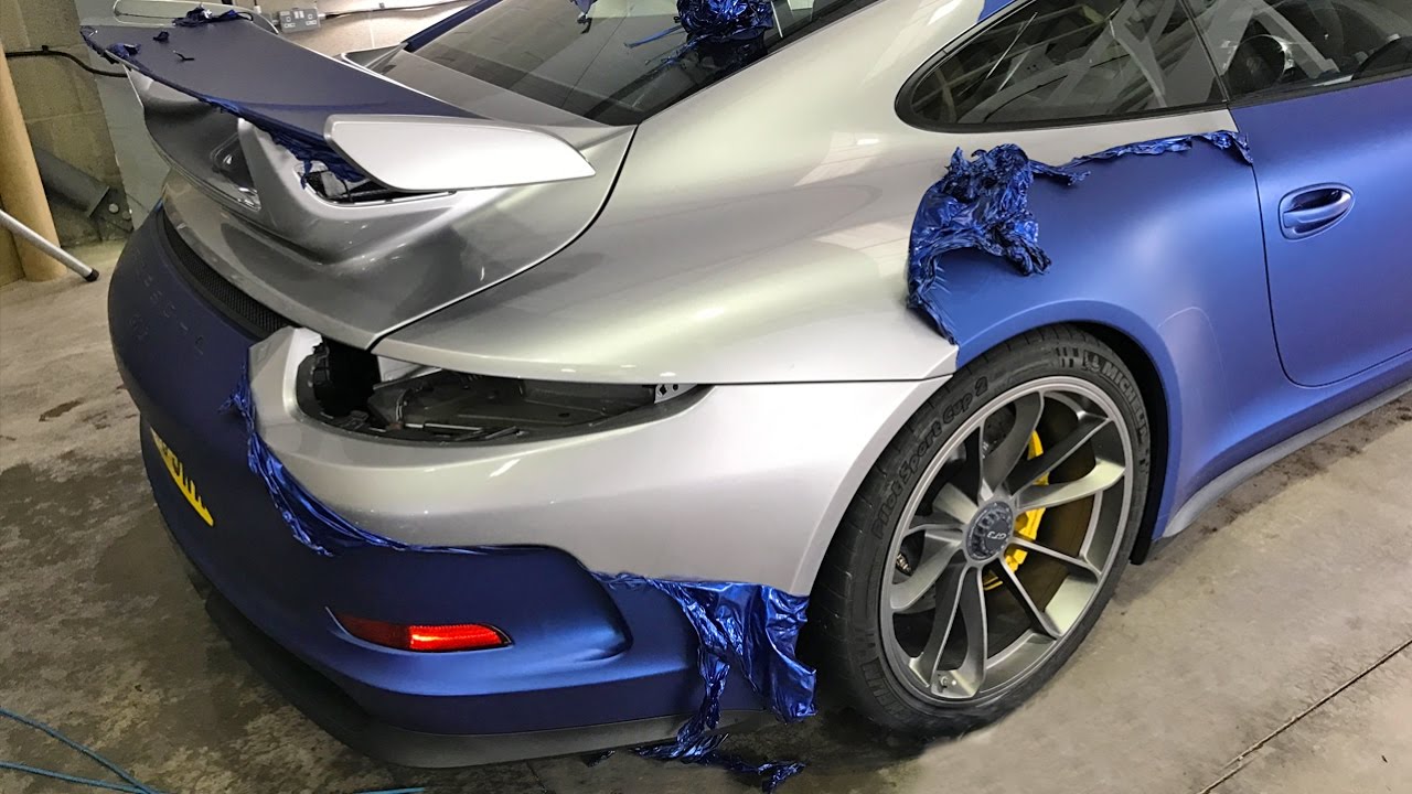 Peeling Off The Blue - Unwrapping The Porsche 991 GT3