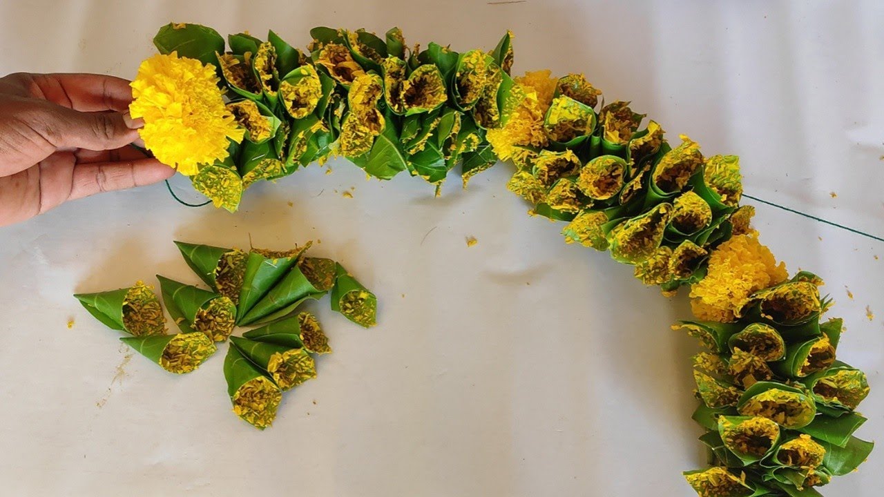 4 doorwall mango leaves decoration ideas |  easy mango leaves home decor ideas | festival decor idea