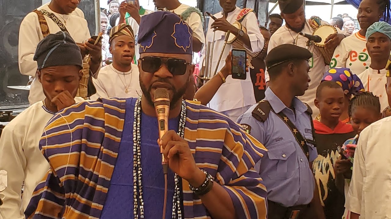 WATCH ODUNLADE ADEKOLA DANCE STEP AT THE BURIAL RECEPTION OF HIS IN OTUN EKITI