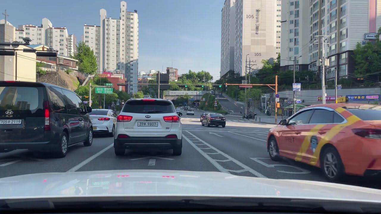 Drive From Shindang Station.   신당역에서 운전하다