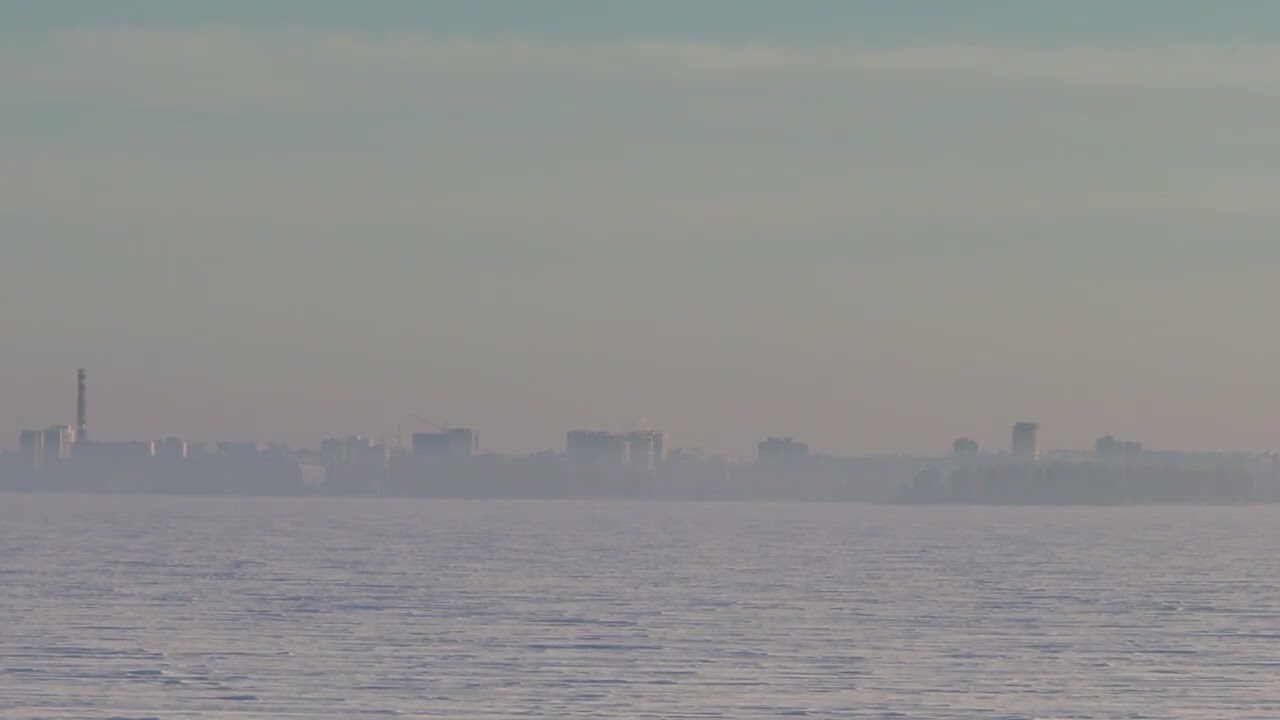 Крижаний серпанок над Черкасами. Зима прощається з містом та Дніпром?