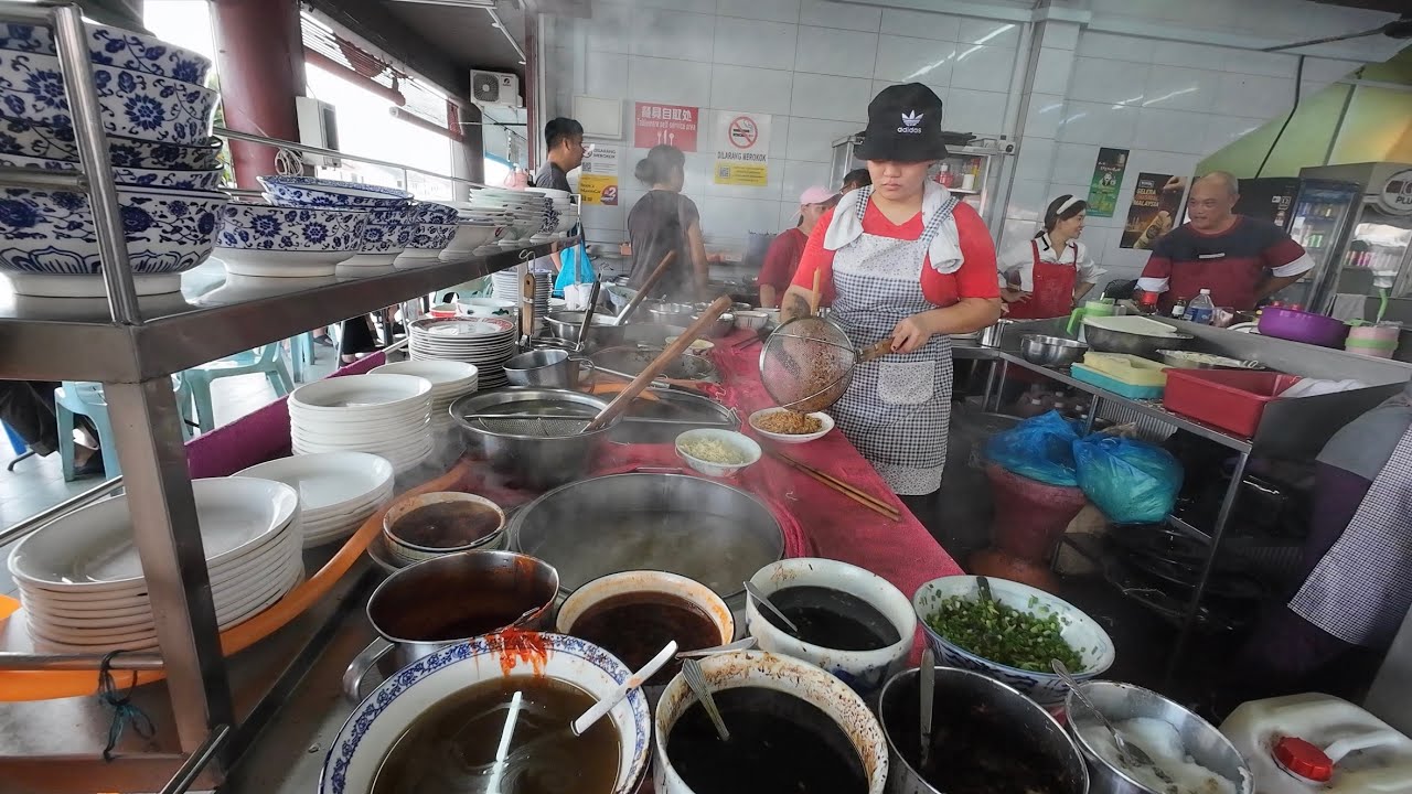 SARAPAN PAGI BERSAMA FAMILY AKI RICH // SPECIAL KAMPUA SIBU SANGAT SEDAP // 