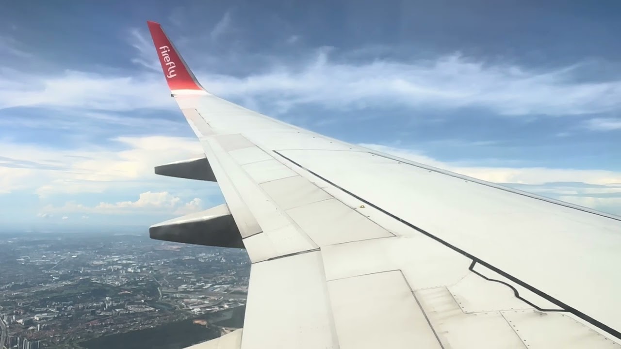 FY2553 descend and landing at Subang Airport