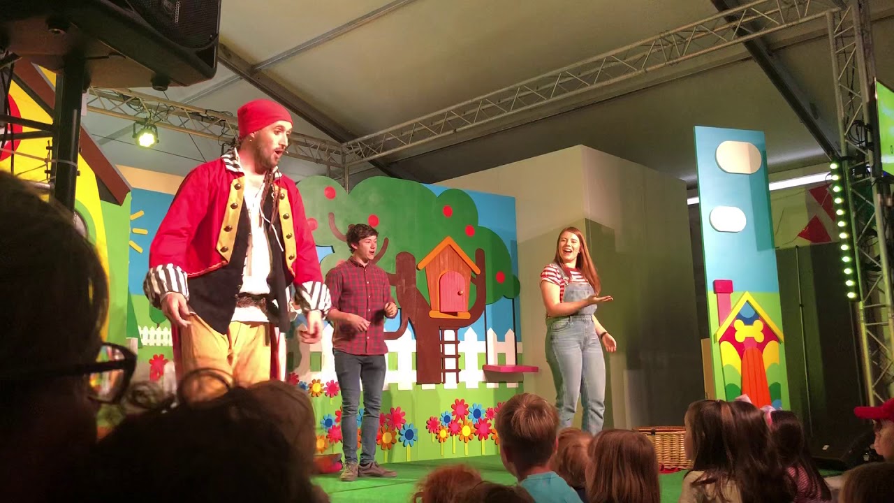 Cyw show at Urdd Eisteddfod Cardiff 2019