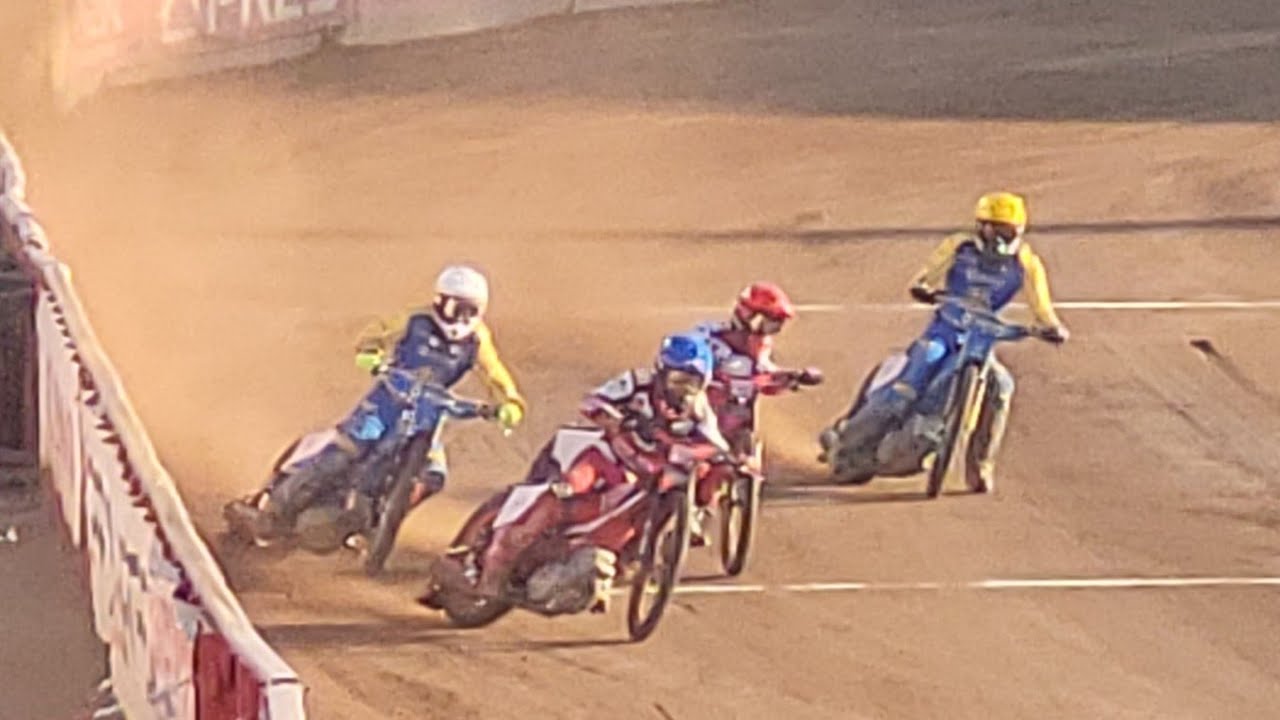 Pawełczak vs Lebiediew (wyścig 8 barażu Polonia Bydgoszcz - Stal Gorzów 2025)