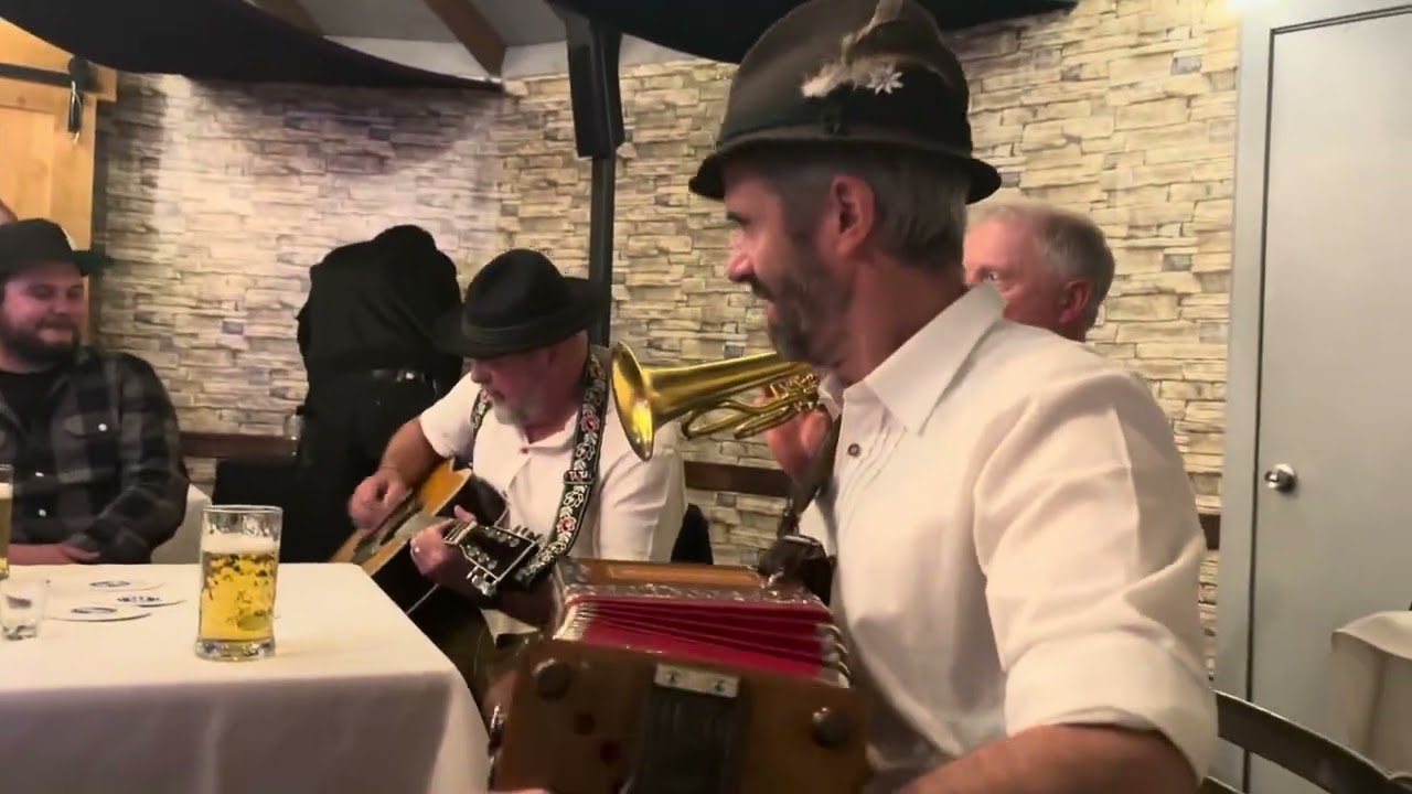  Graiss Di Gott Frau Wirtin #pinzgauer #salzburg #musicband #austria #musik #musikgruppe #lofer