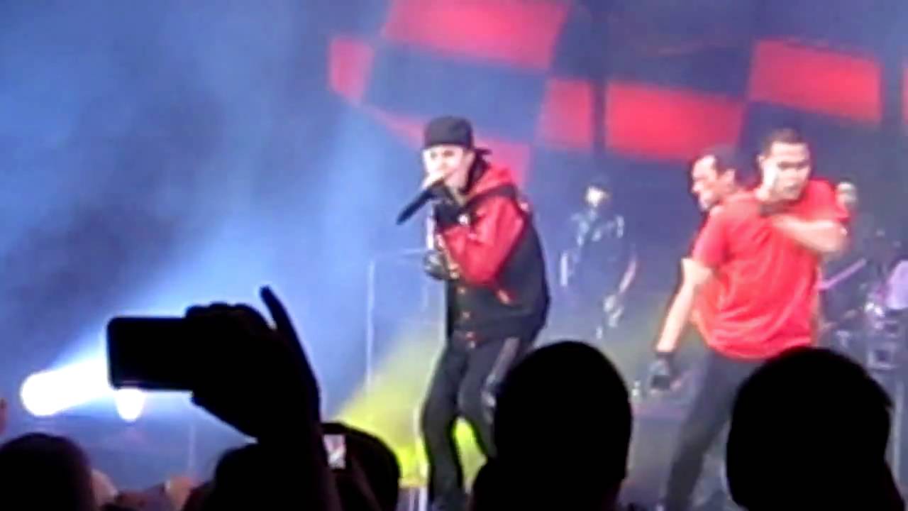JUSTIN BIEBER - ENDING OF BRISBANE CONCERT. BABY- FULL