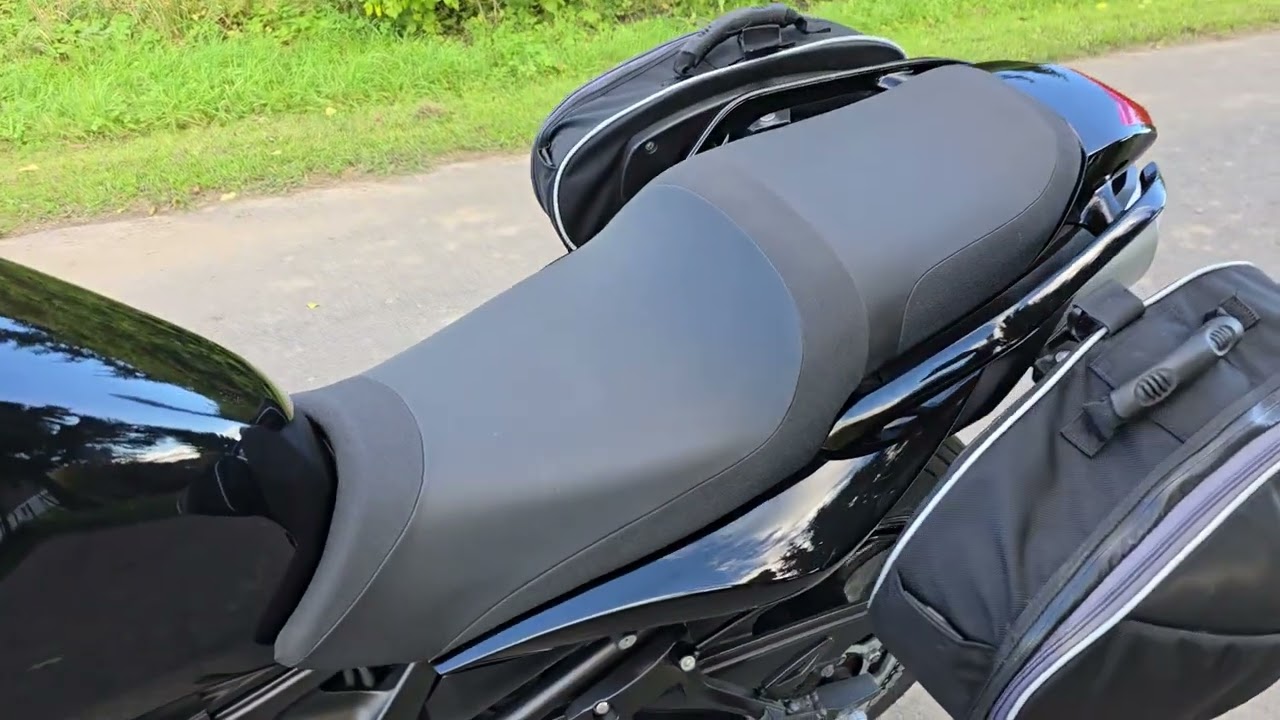 Yamaha FZ6 Fazer . Czarny , kufry Shad - Prezentacja 