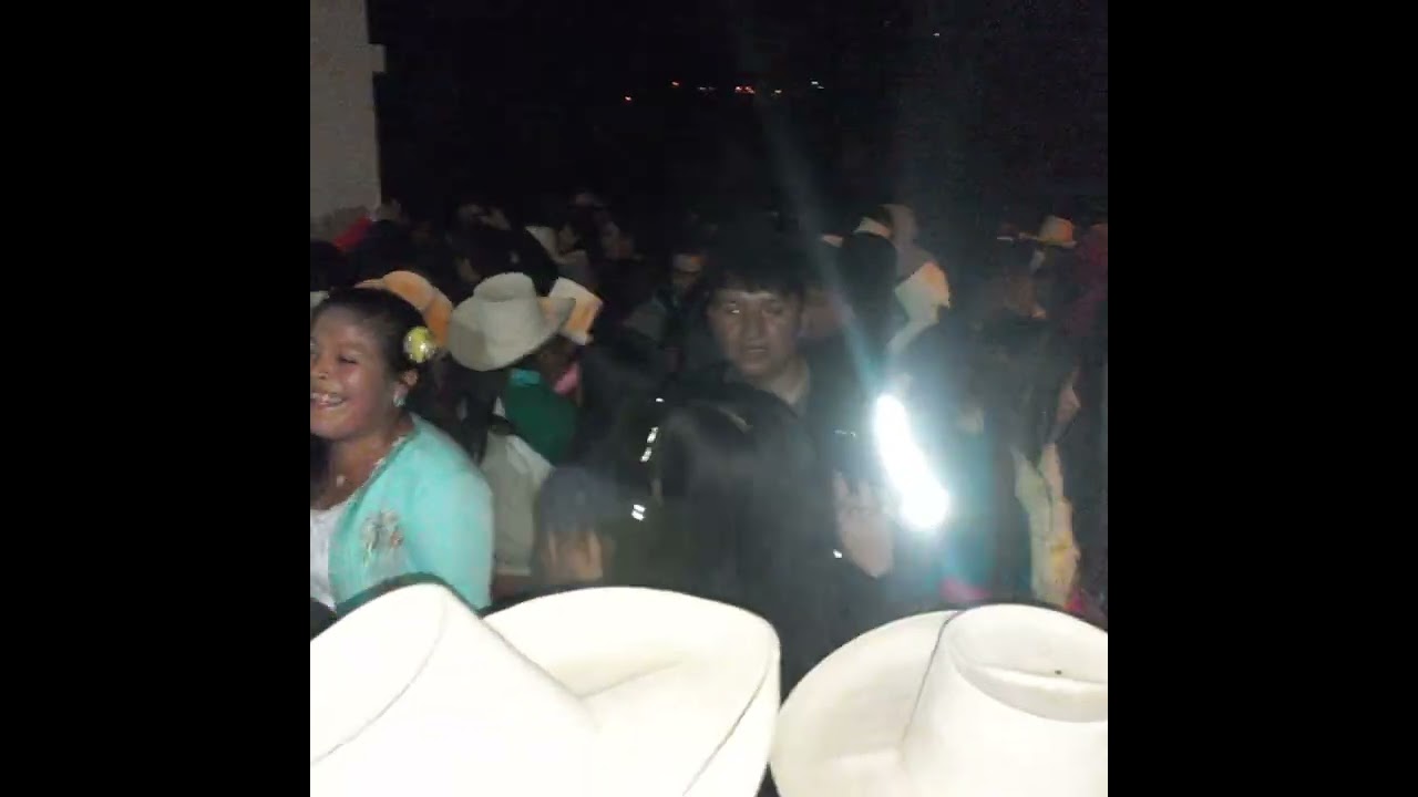Fiesta de año nuevo chaclancayo 2023 ( Luis R.M )