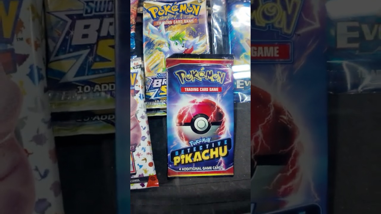 Opening a Detective Pikachu: Pokemon Card Pack for the first time