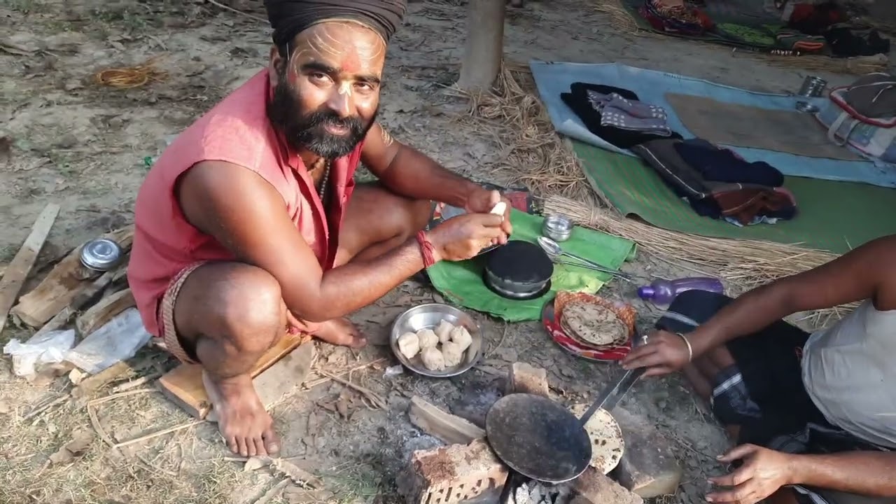 The laborious metaphysical trveller on foot to Kamakhya temple. #assam #travelvlog #kamakhyatemple