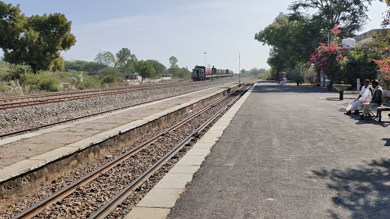 Mavli Marwar special enters Nathdwara