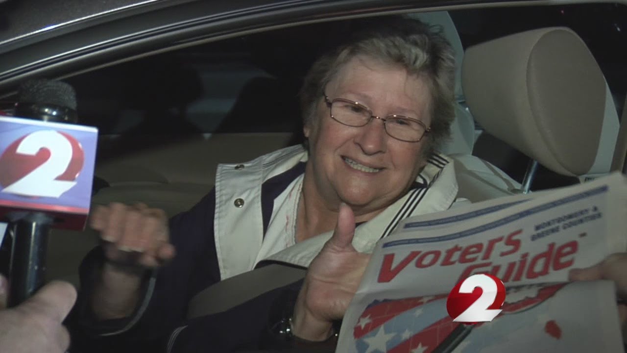 2 News Today passes out voters guides