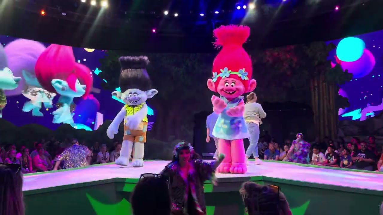 Universal Studios Orlando DreamWorks Imagination Celebration Show 2024