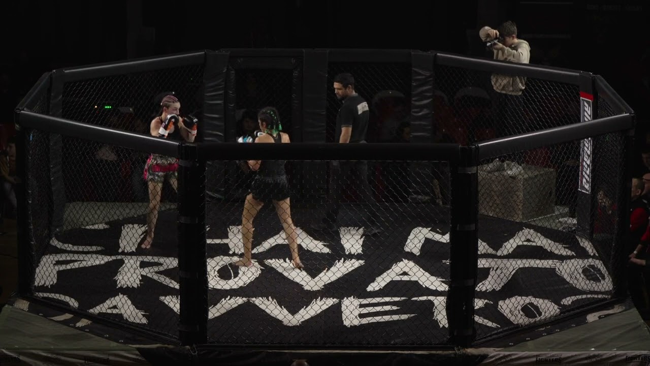 RingMania In The Cage Chiara Regonesi Vs Houda Boutebdja