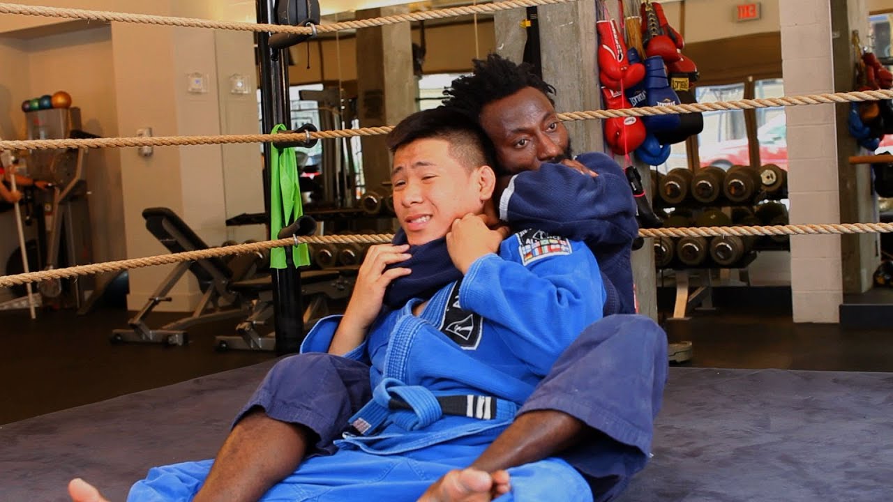 How to Do the Rear Naked Choke | Jiu Jitsu