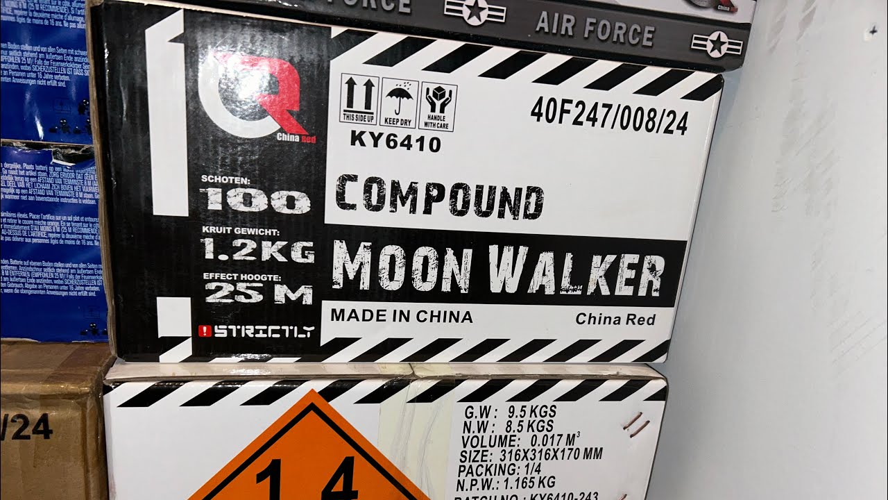 China Red - Moonwalker 100 shots 25mm