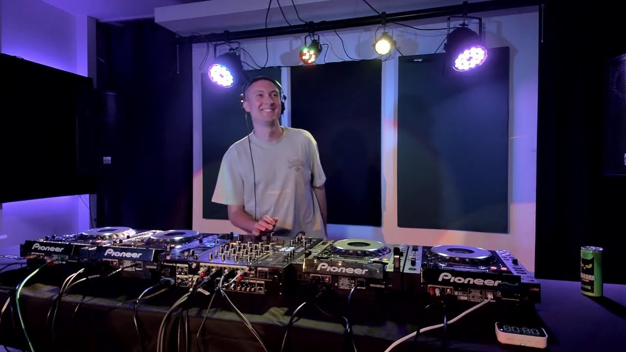 Substation Live #18 | Gostoja