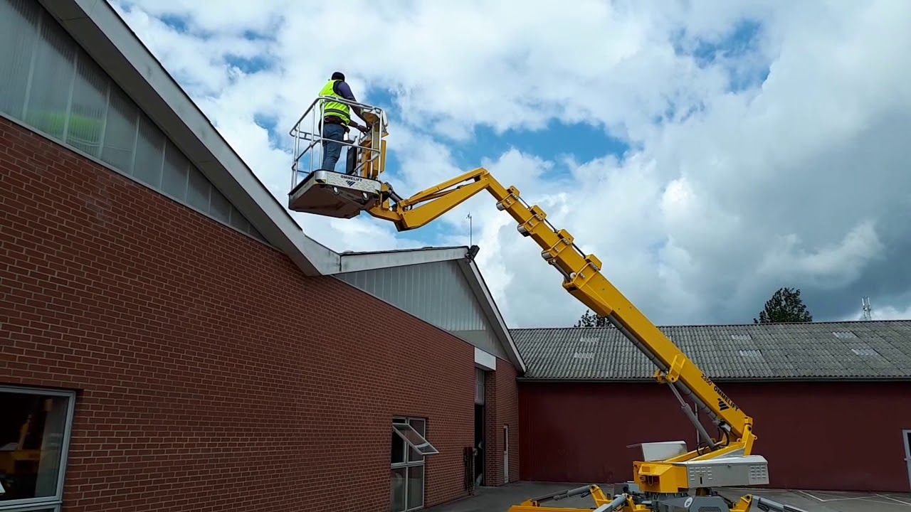 Ommelift RJ 2350 - Telescope Crawler Lift (76.11 ft or 23.2 m)