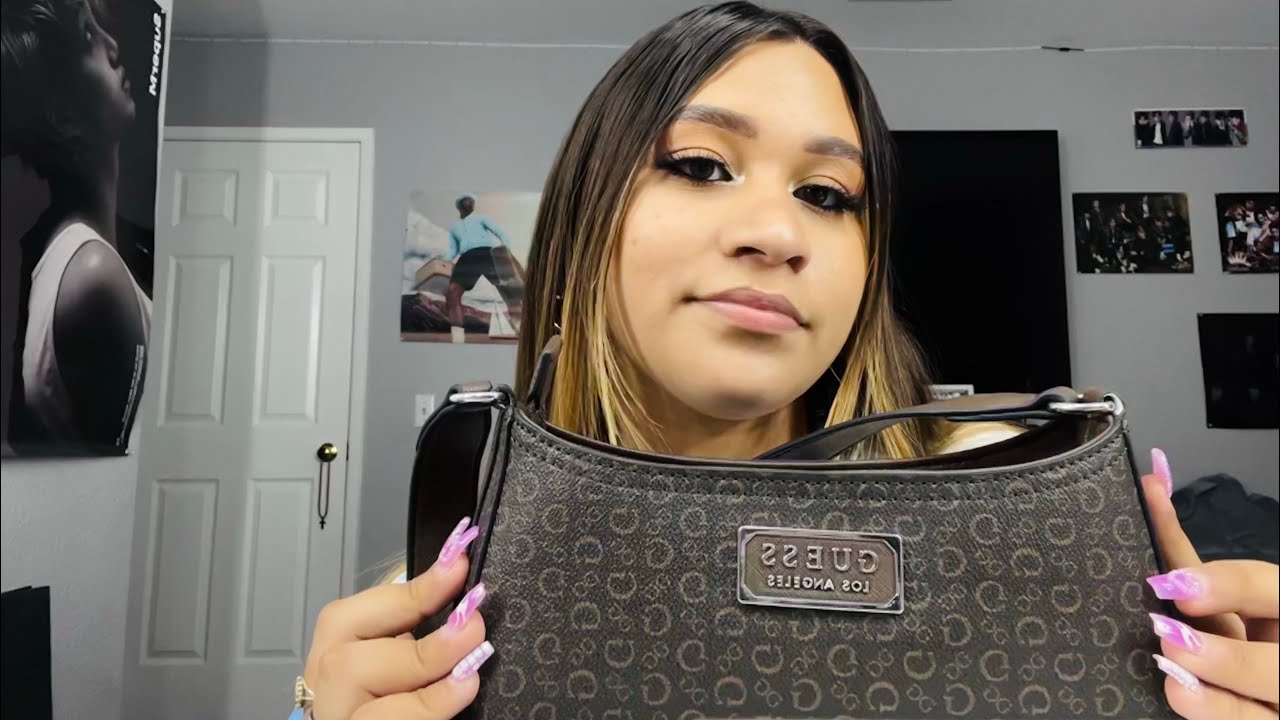 ASMR WHATS IN MY BAG ♡ (lofi)