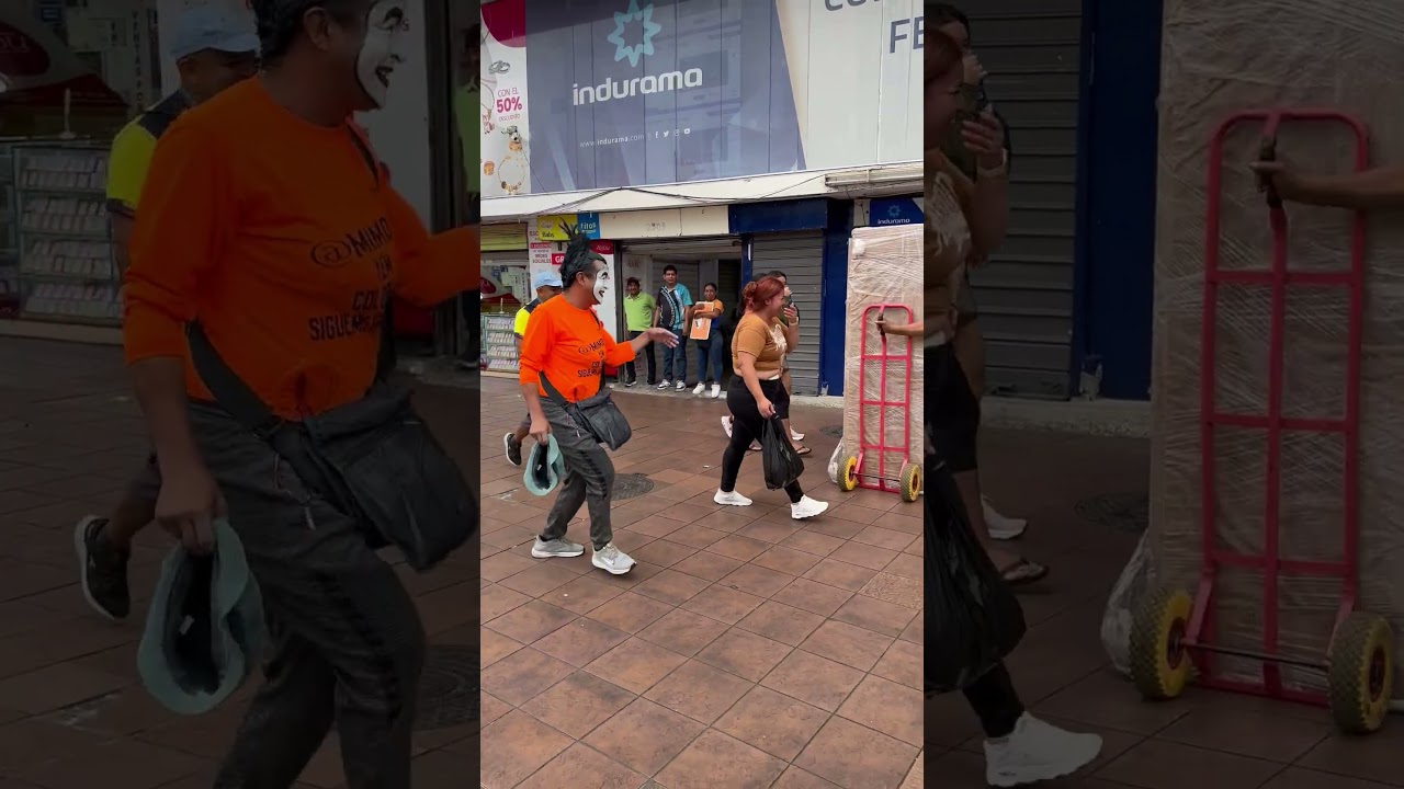 Lo m&aacute;s viral para re&iacute;r #mimo #humor #ecuador #collage