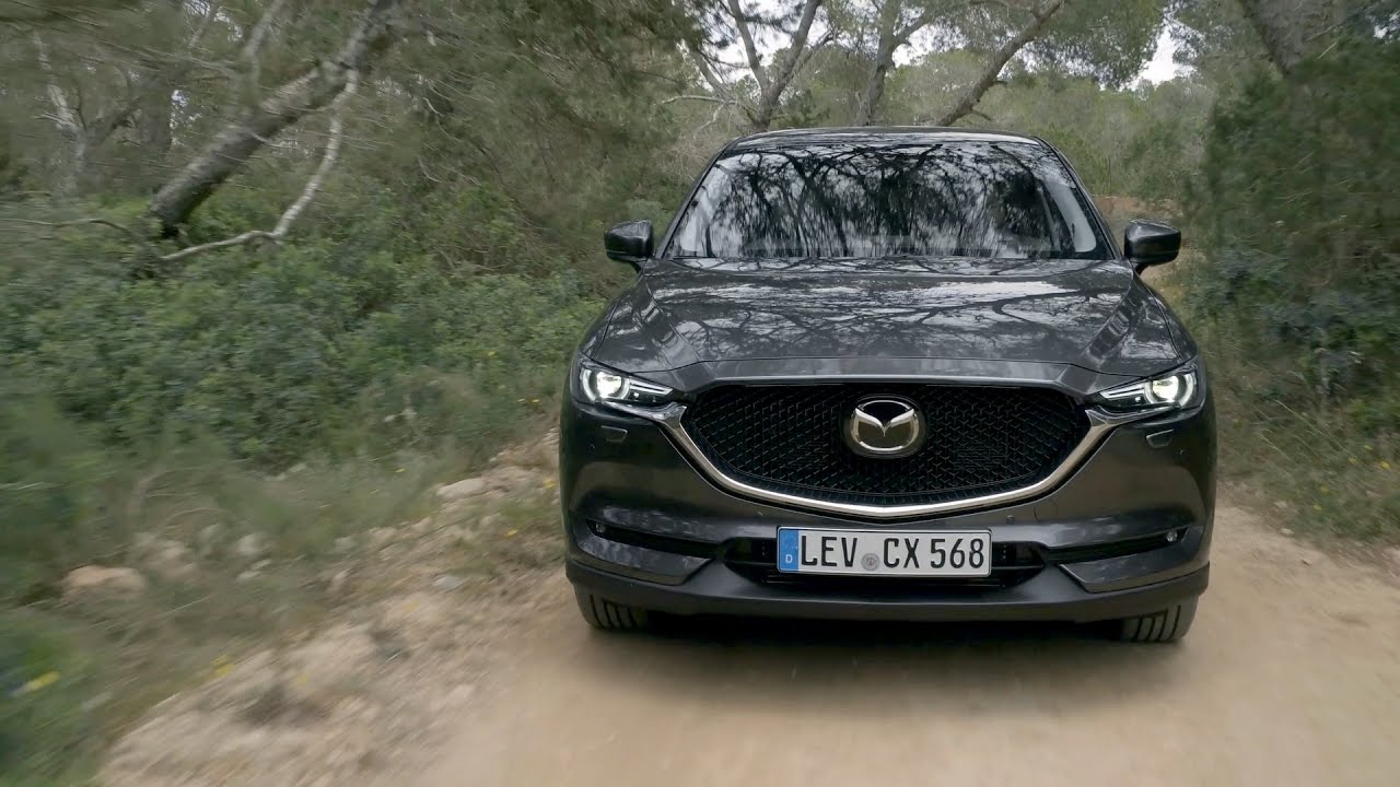 2017 Mazda CX-5 - Driving, Interior & Exterior (EU spec)