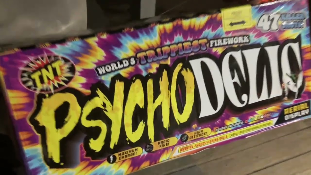 Mike Wall - New Years 2026 fireworks w/ the homeboy