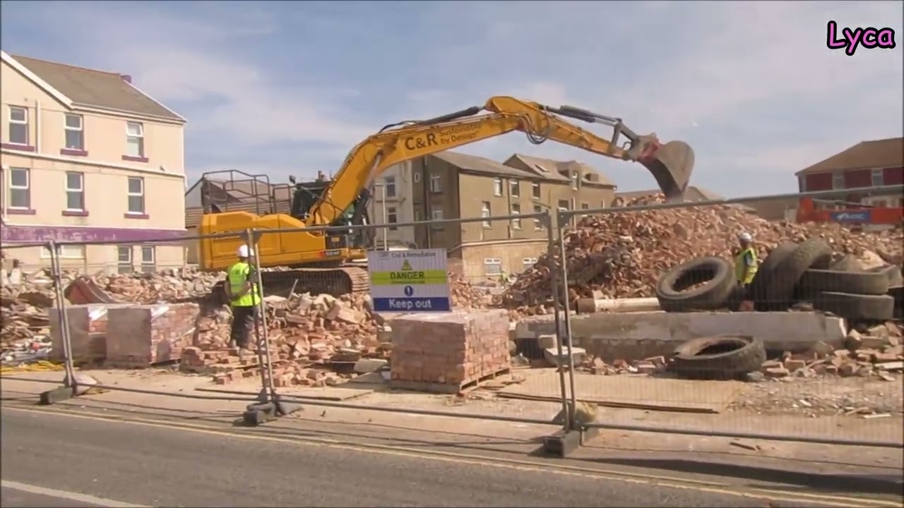 St Chad's Hotel Part 58 Lots of sand scooping and is there another basement/cellar?