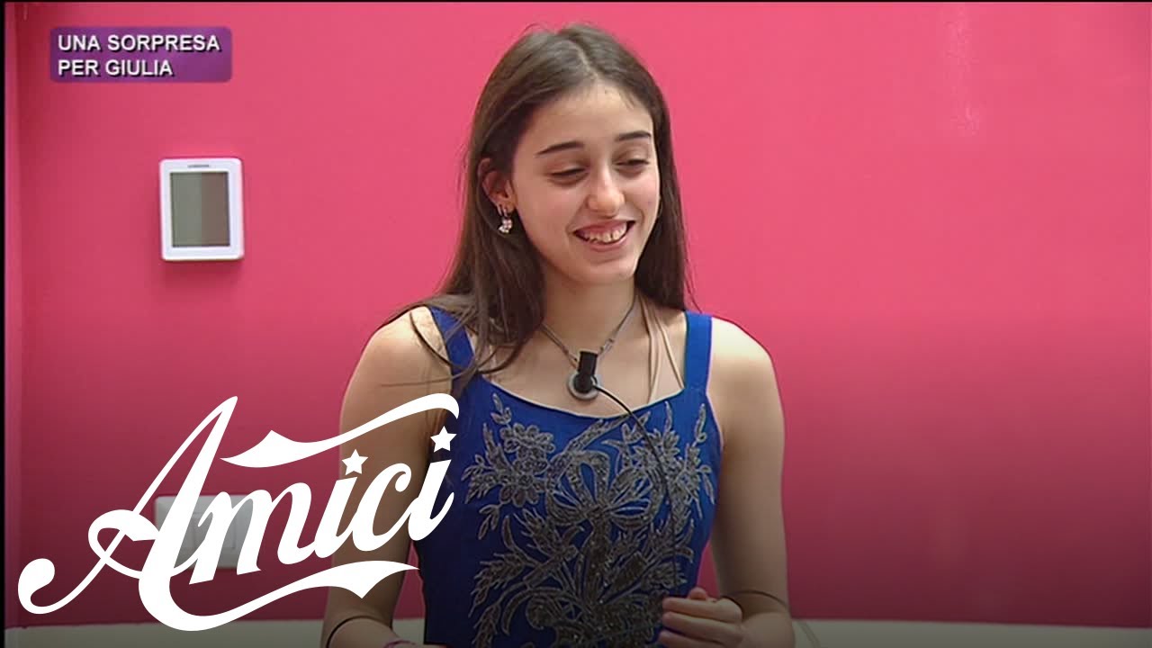 Amici 20 - Una sorpresa speciale per Giulia