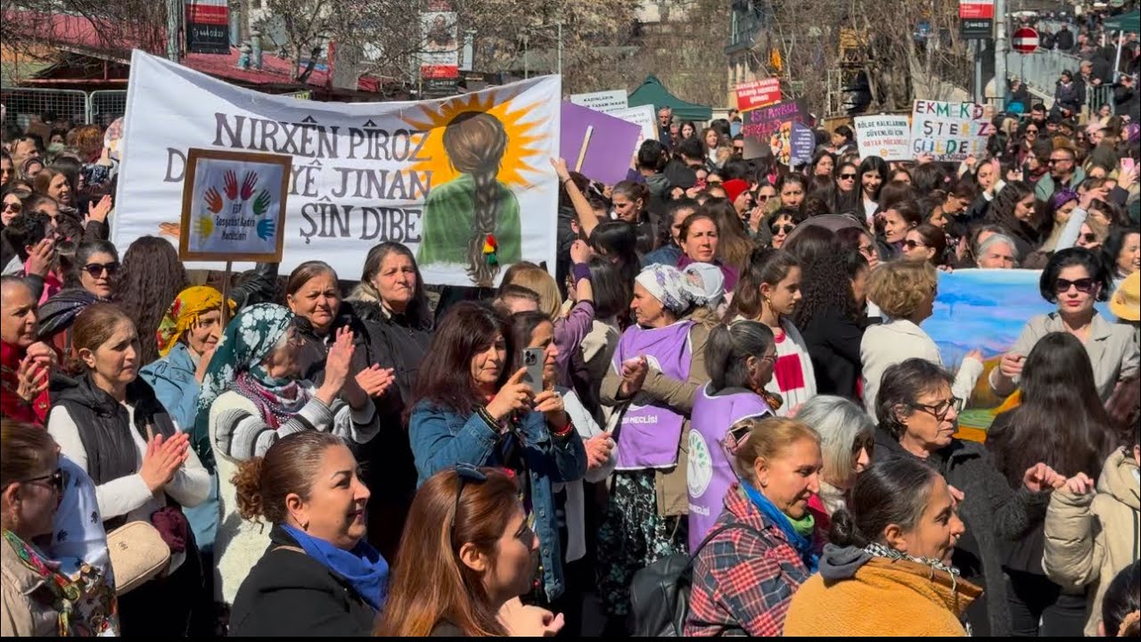Dersim’de 8 Mart Yürüyüşü | Kadınlar Meydanı Doldurdu
