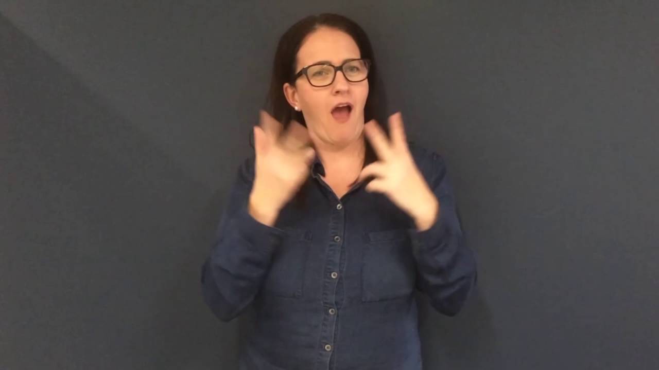 Vote now for no barriers for deaf kids in sport - Meg Aumann support (Auslan with captions)