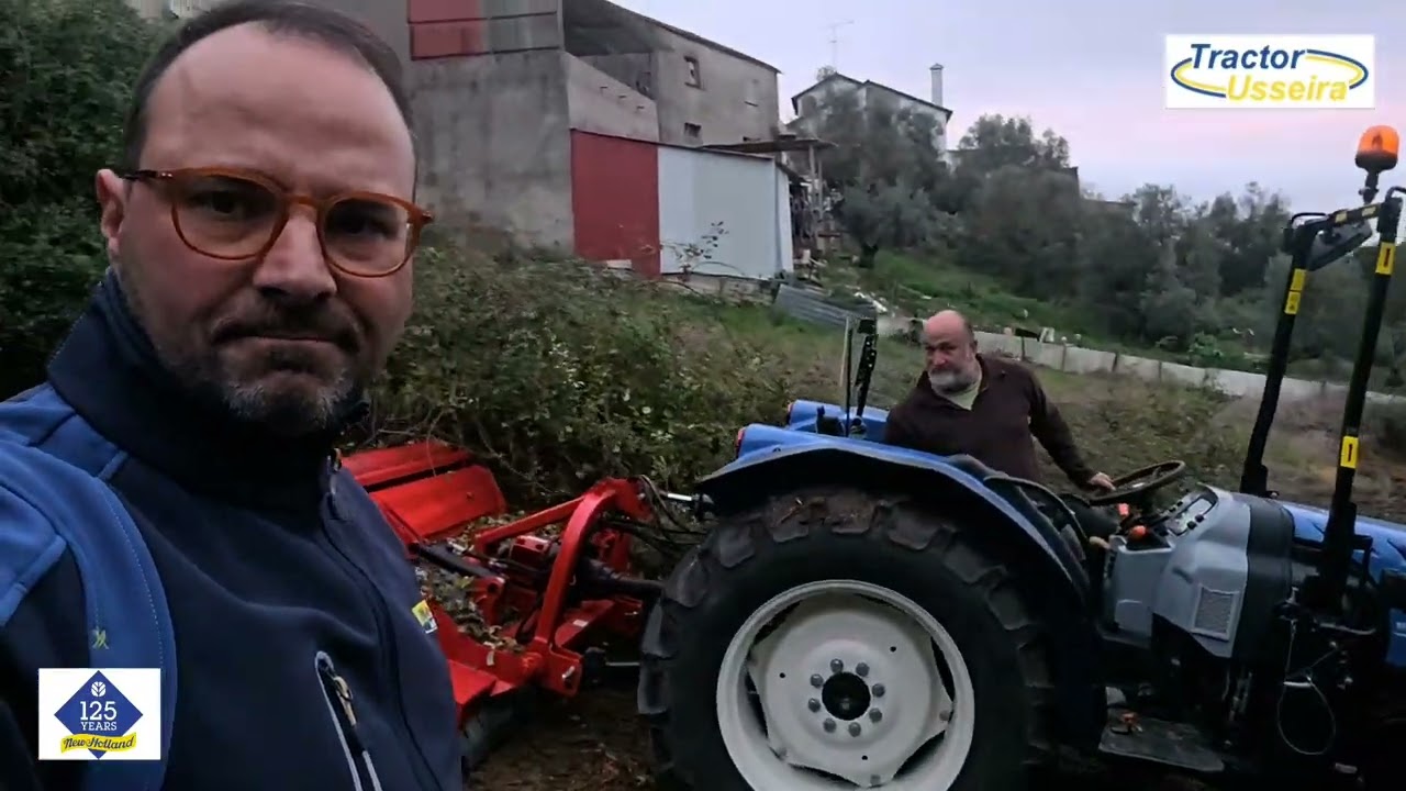 Tractorusseira Leiria - Paulo Simões - Entrega  NewHolland T3.60Lp com Triturador Martelos TMHCH 1.6